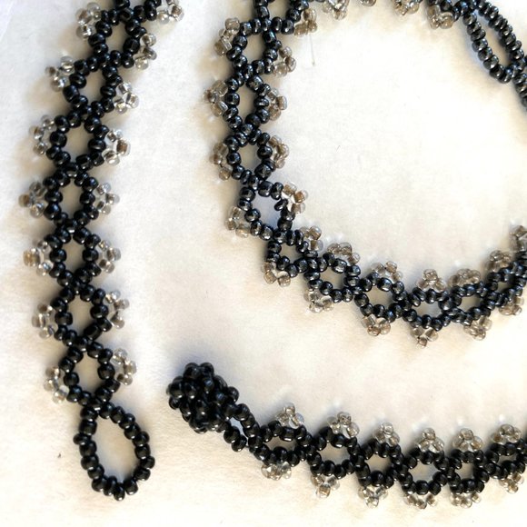Handmade Hungarian Beaded Choker and Bracelet Set with Black and Silver Beads - Picture 8 of 11